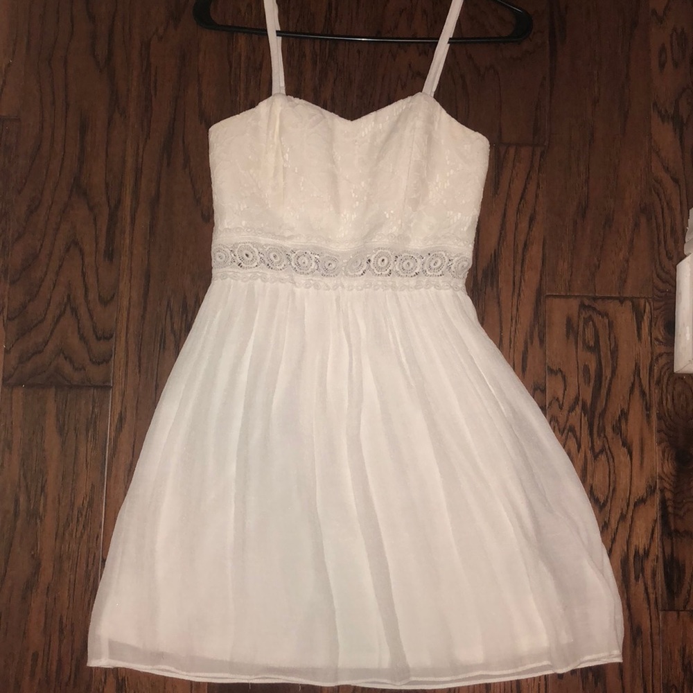 White dress only been worn once.